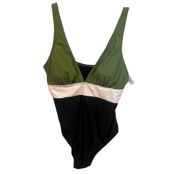 NWT Cupshe One-Piece Color Block Swimsuit with deep V size XL - Picture 1 of 9
